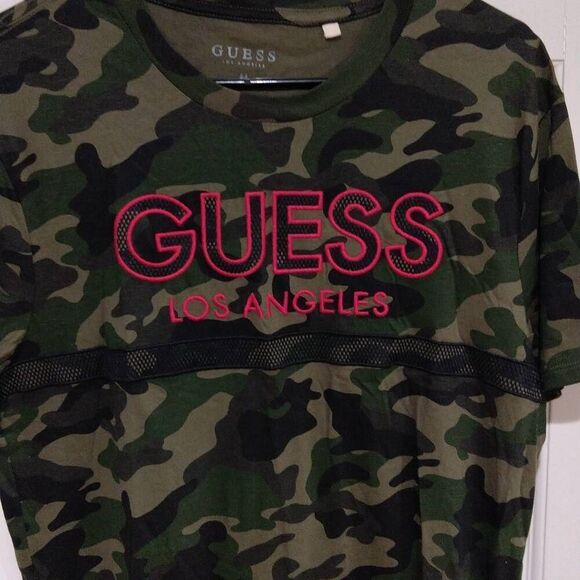 Guess Los Angeles Camo T-shirt Medium - Picture 6 of 10